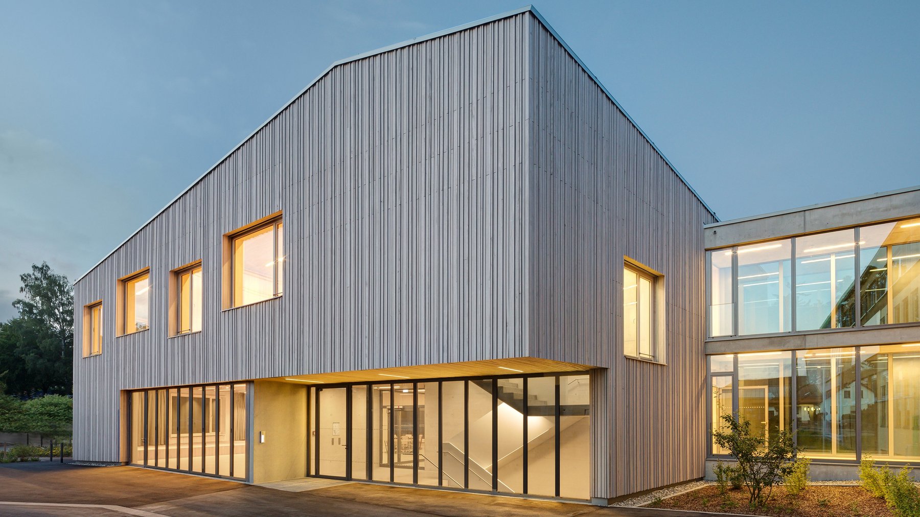 Neubau Aula mit Betreuungsflächen Grundschule Wullenstetten